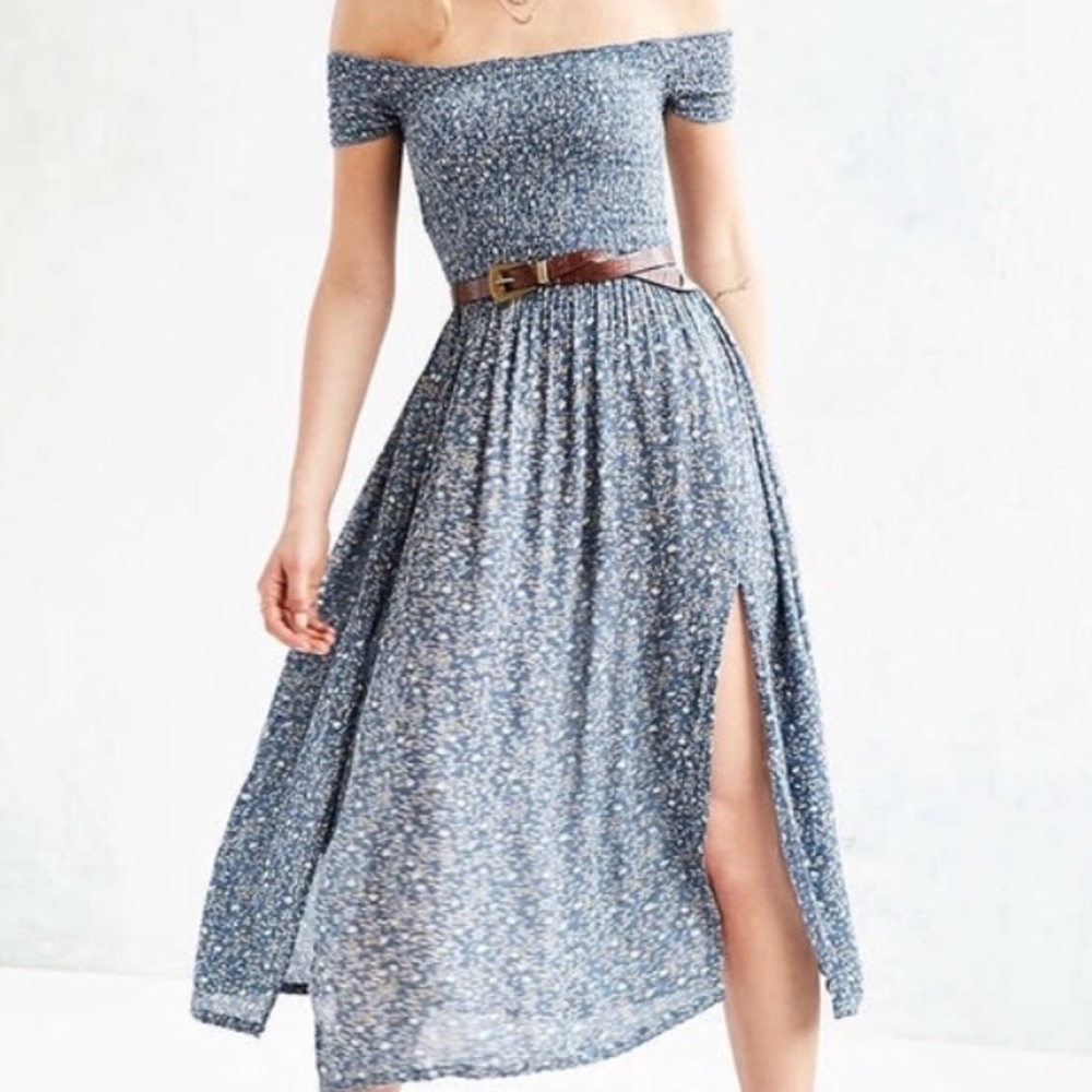 🚫SOLD🚫 Kimchi Blue off the shoulder dress